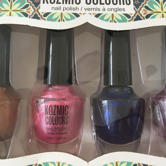 Kozmic Colours Nails Varnish Set - Vibrant Colours 💅🏾 ! NWOT Price Drop 🔥! - Picture 2 of 6